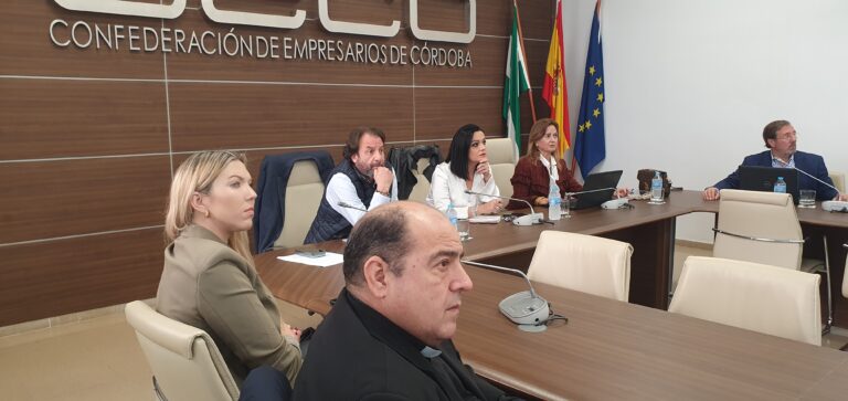 Las prioridades del sector se trasladan al presidente del IMTUR
